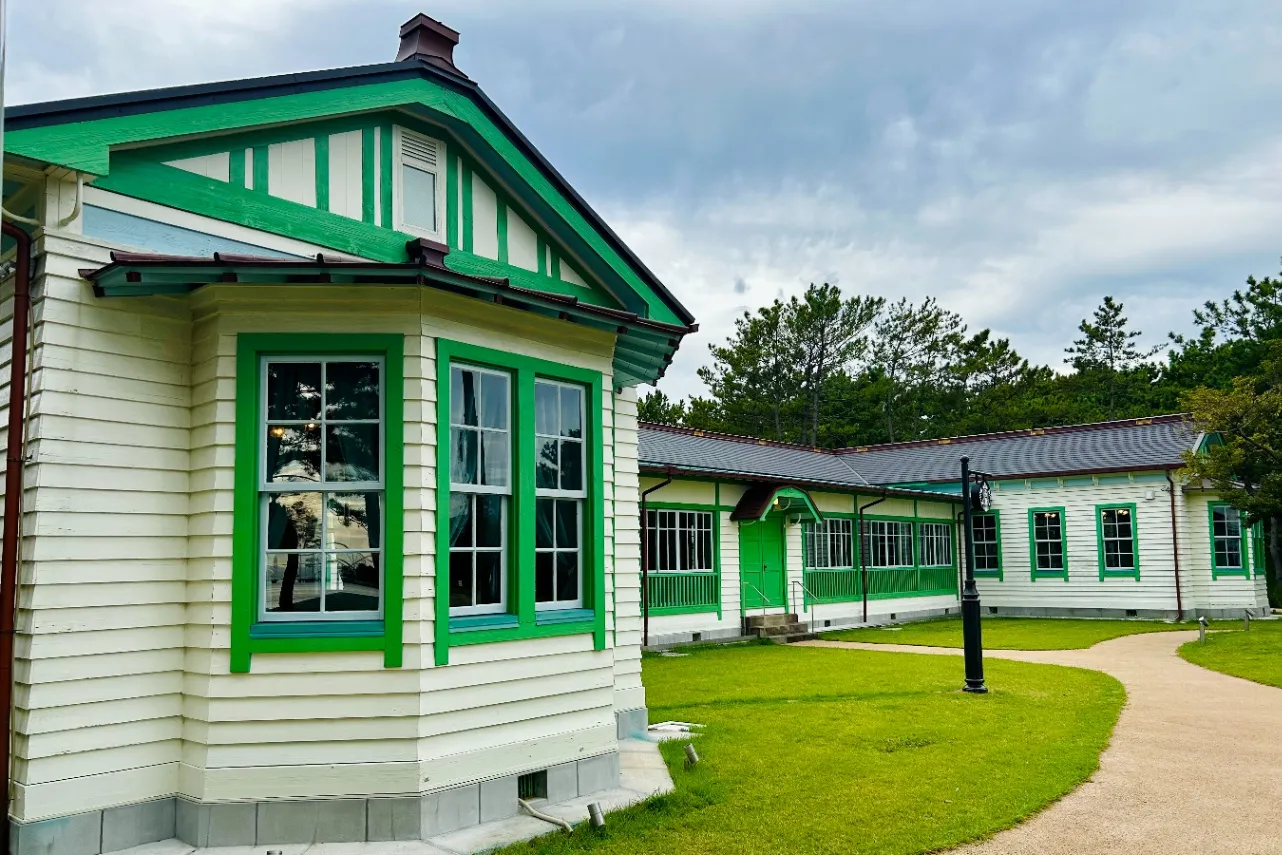 ▲「スターバックス コーヒー 横浜海の公園店」外観