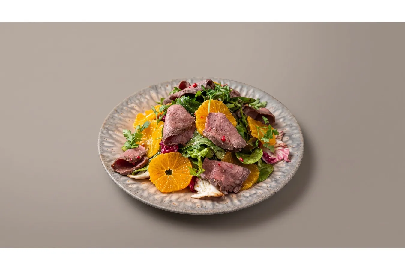 ▲guu table「ローストビーフとオレンジのサラダプレート」