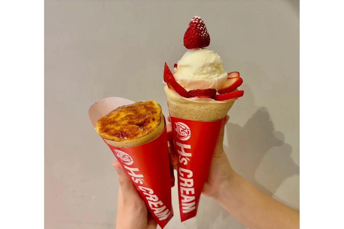 ▲左から「とろける生ブリュレクレープ」「いちごミルククレープ」