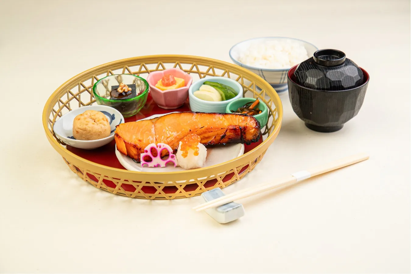 ▲「鮭いくらの西京焼きと花籠御膳」