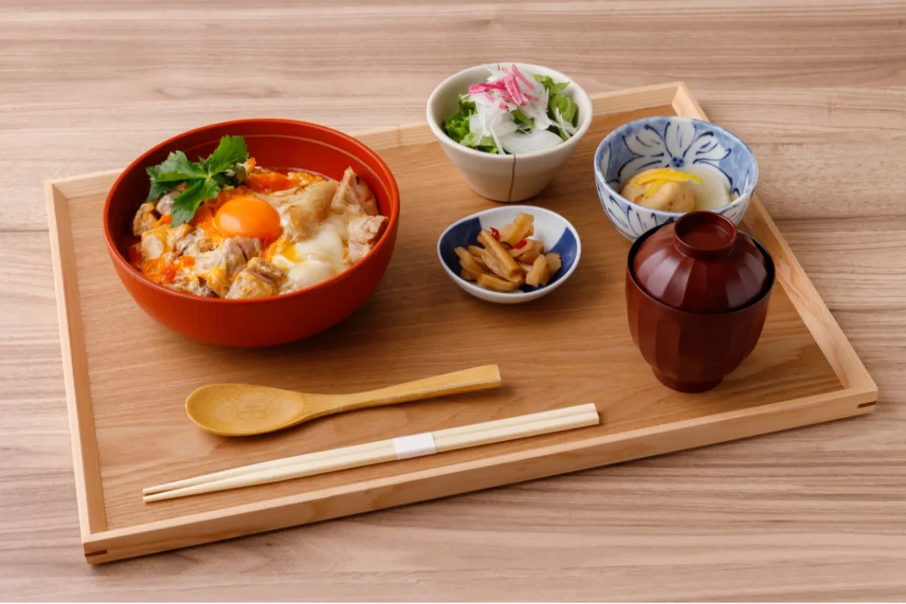 ▲「大山鶏と赤玉子こだわりの親子丼」