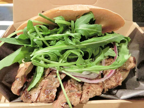 肉も野菜もたっぷりサンド!東京の進化系サンドイッチ4選