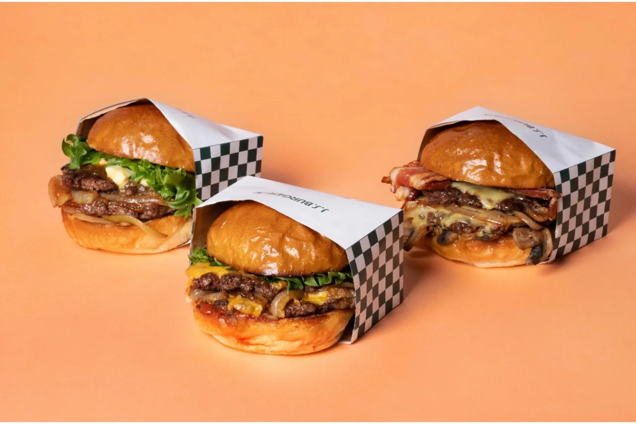 スマッシュバーガー”専門店「J.S. BURGERS Jr.」越谷レイクタウンに