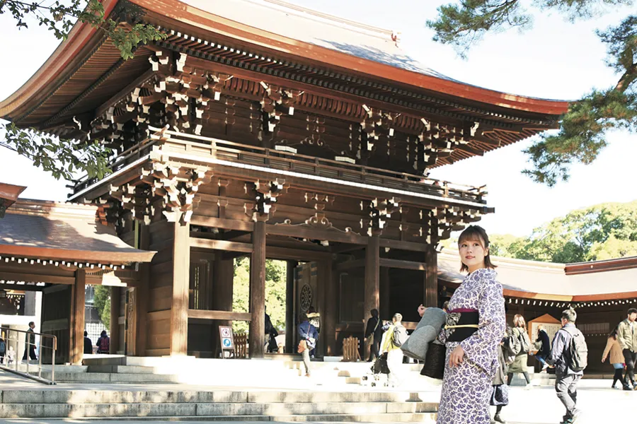 明治神宮で初詣のコツ！混雑回避法、三が日オープンのカフェも♪