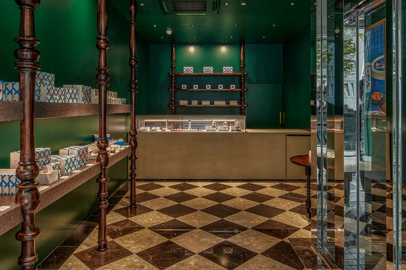 チョコレート専門店「ルル メリー」初の路面店「ルル メリー 青山通り店」がオープン！_952339