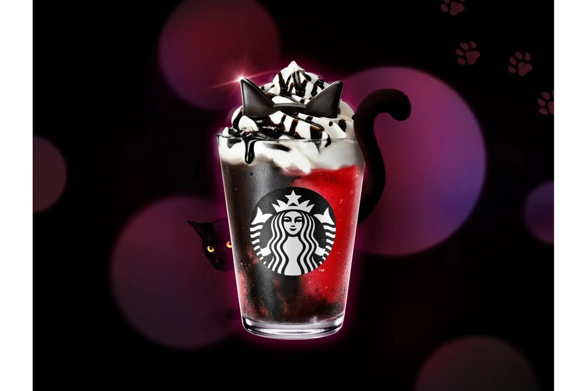 【スターバックス】“黒猫”モチーフの新作「アサイー ベリー フラペチーノ®」が登場