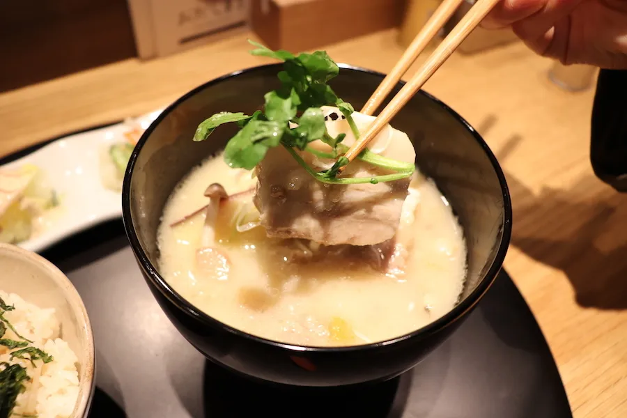 マッシュポテトと西京味噌の豚汁ってアリなの！？斬新すぎるだし専門店「おだし東京」で未知のスープ料理と遭遇！