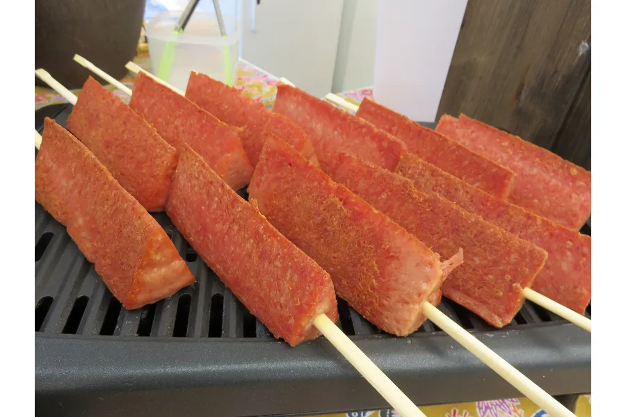 ▲スパム串(1本400円)