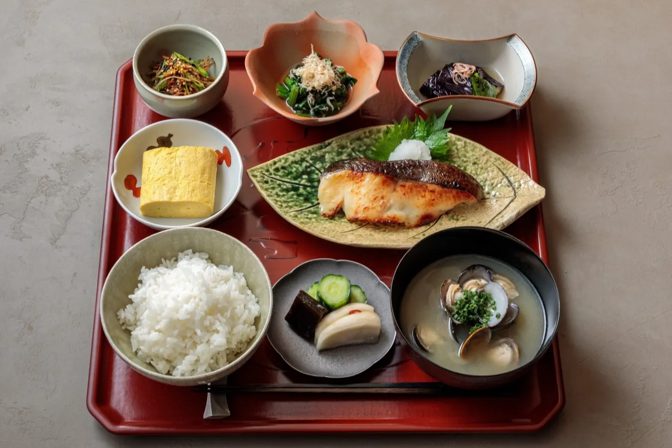 ▲「銀だらの蔵みそ焼定食」（2,280円）。ご飯には、五ツ星お米マイスターがセレクトした西京漬によく合う一等級米を使用