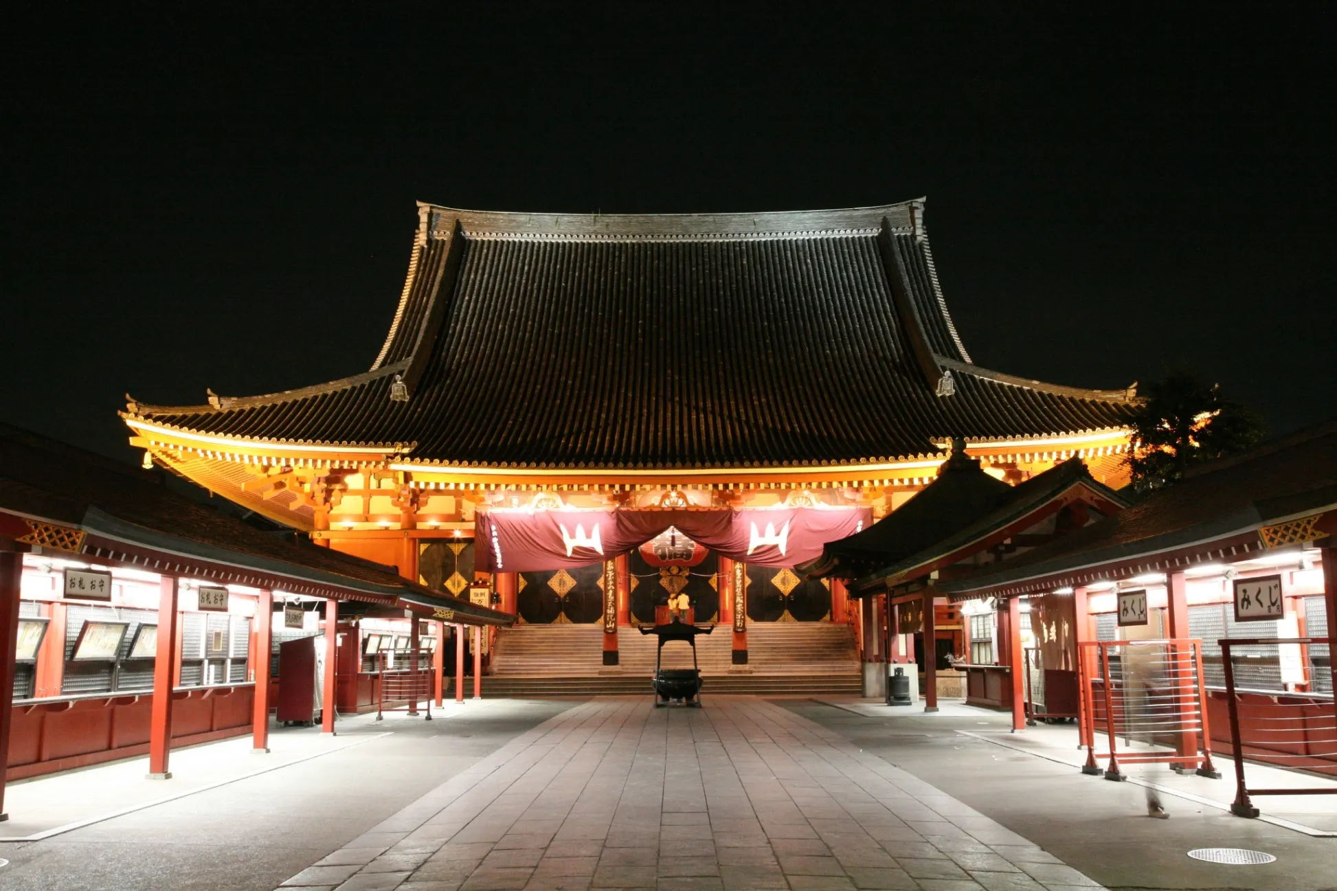 夜も初詣・参拝できる東京の神社仏閣6選【2026】