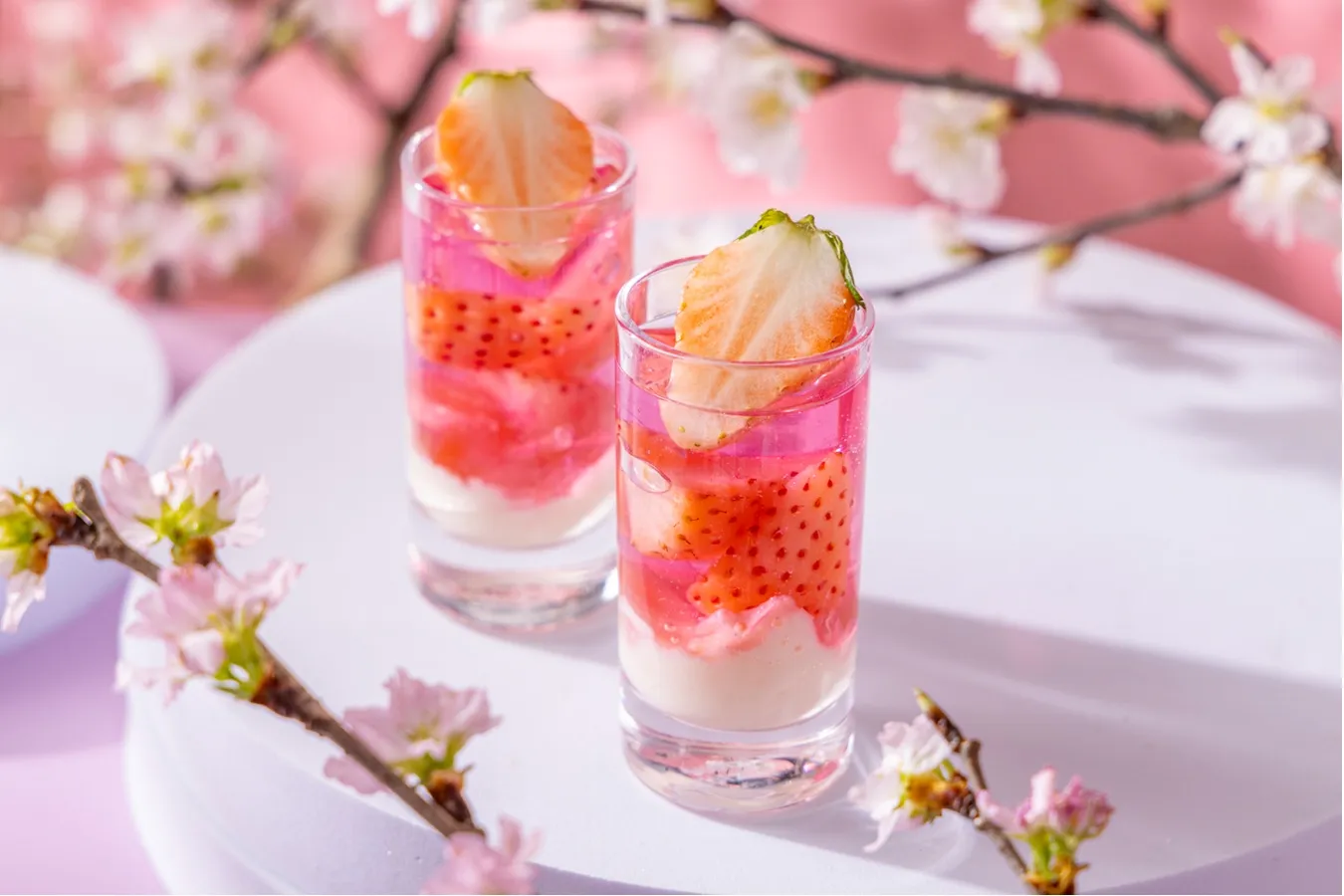 ▲「いちごと桜のゼリー　ルイボスティー風味」