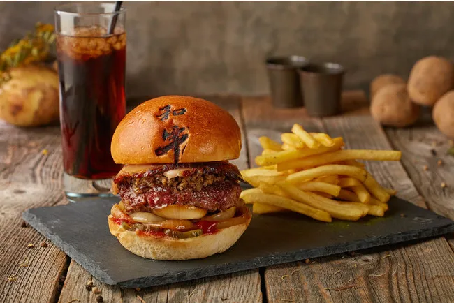 高級焼肉チェーン発のバーガー専門店など！編集部注目の新スポット5選【2021年4月版】