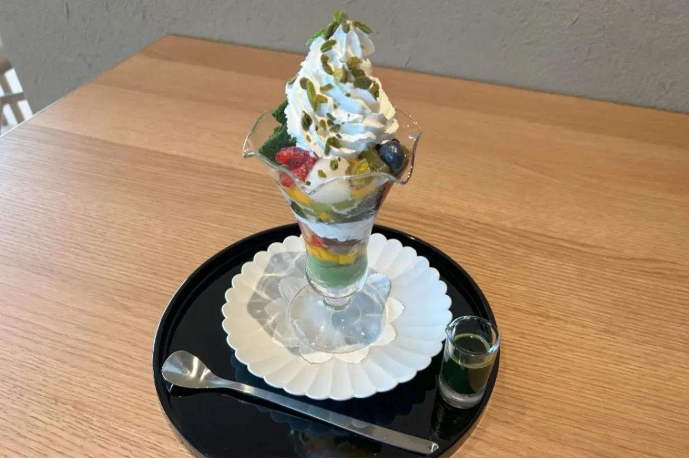 ▲「抹茶わらび餅の茶々水パフェ」