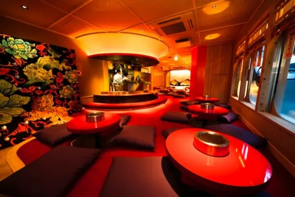 神楽坂に京おでんと鉄板の店「かぐら邸」がオープン