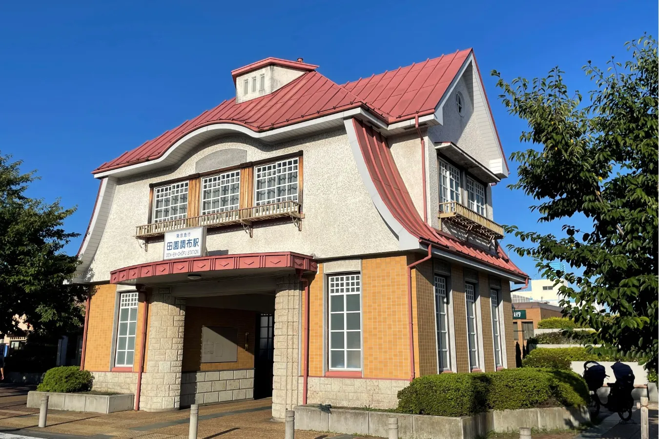 絵本の世界から飛び出した!? いまも愛され続ける東京の旧駅舎をめぐる_516251