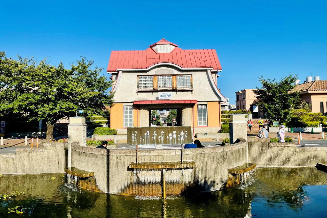 絵本の世界から飛び出した!? いまも愛され続ける東京の旧駅舎をめぐる_516254