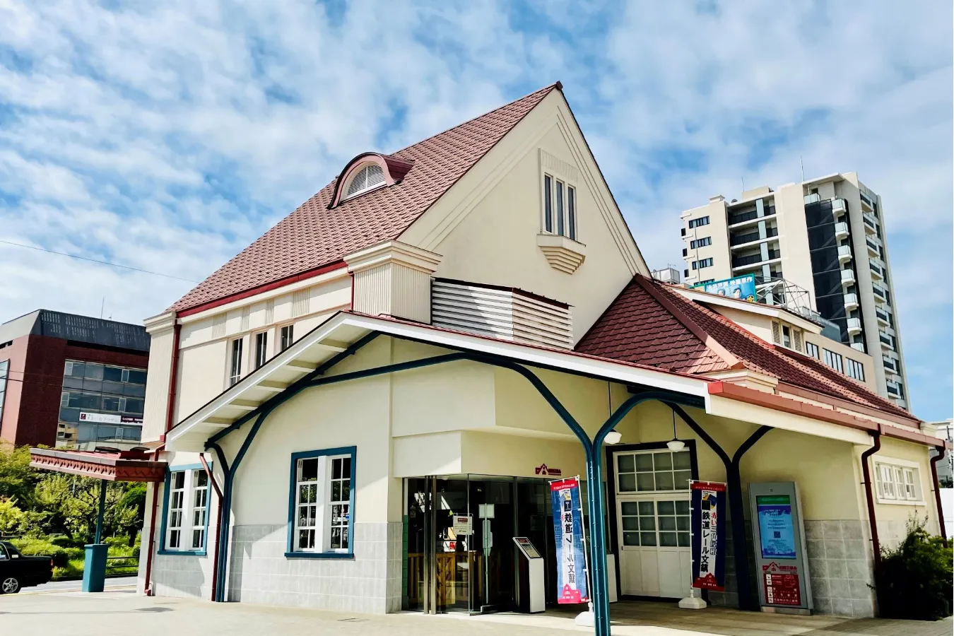 絵本の世界から飛び出した!? いまも愛され続ける東京の旧駅舎をめぐる_516255