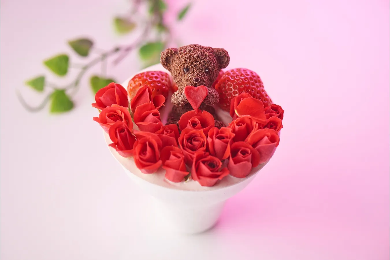 本日最終終了 新品未使用➠➠高級品 赤⑦個薔薇➠➠➠　上質レッキスカメリアファー 襖紙｜高級織物襖紙 あかつき第21集｜No.680｜ルノン株式会社