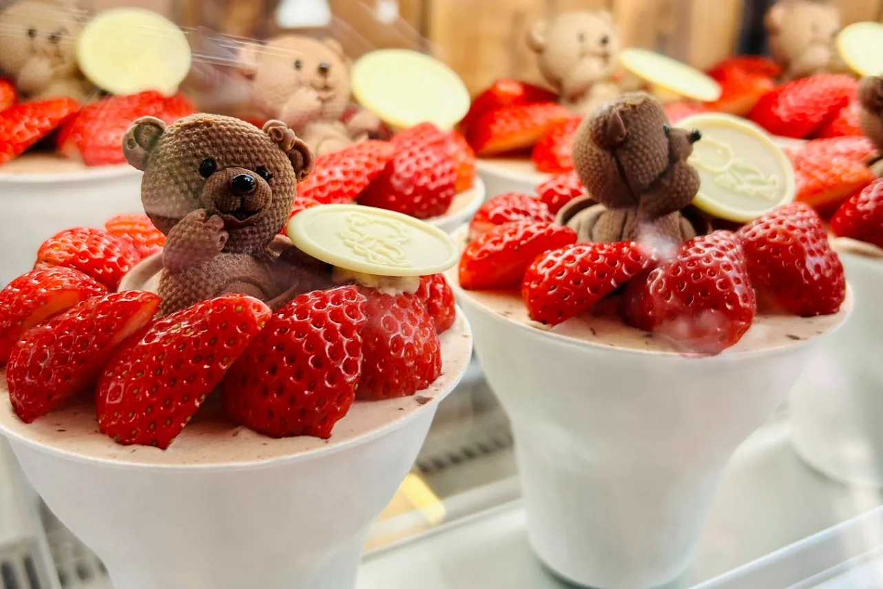 ▲「プーエルのいちごチョコレートパフェ」（1,500円）（撮影：レッツエンジョイ東京編集部）