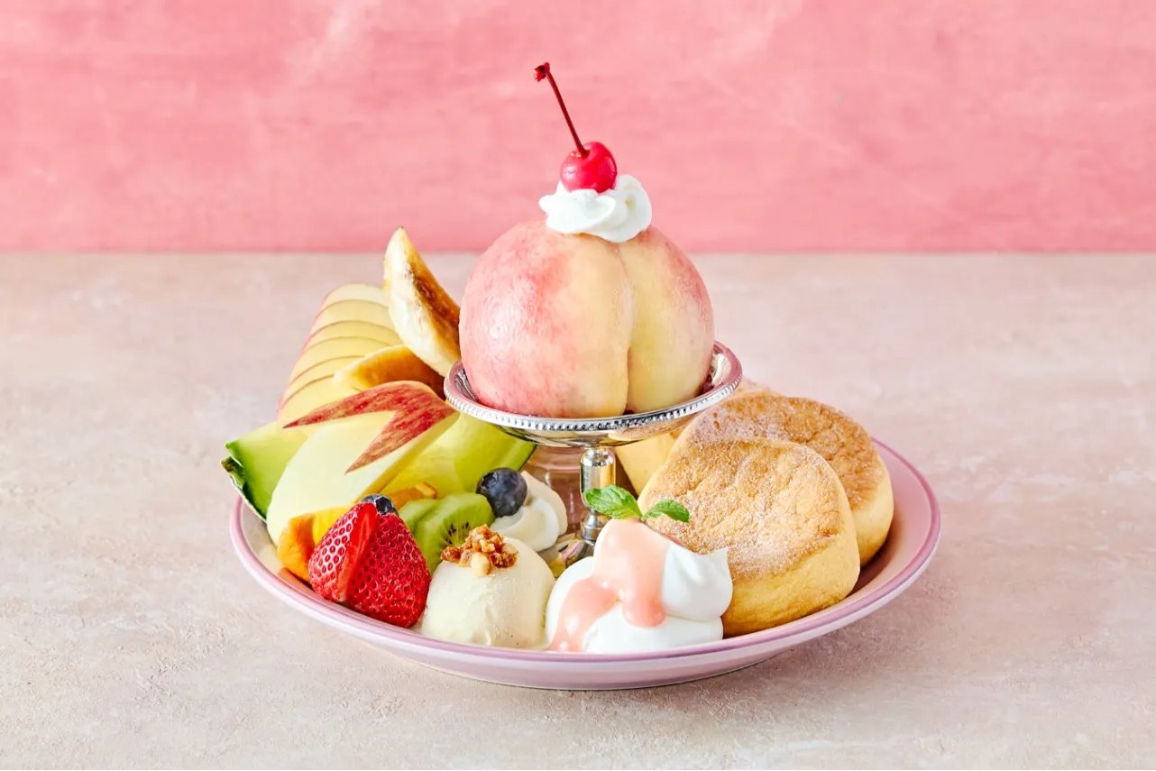 ▲「奇跡のパンケーキ まるごとピーチアラモード」