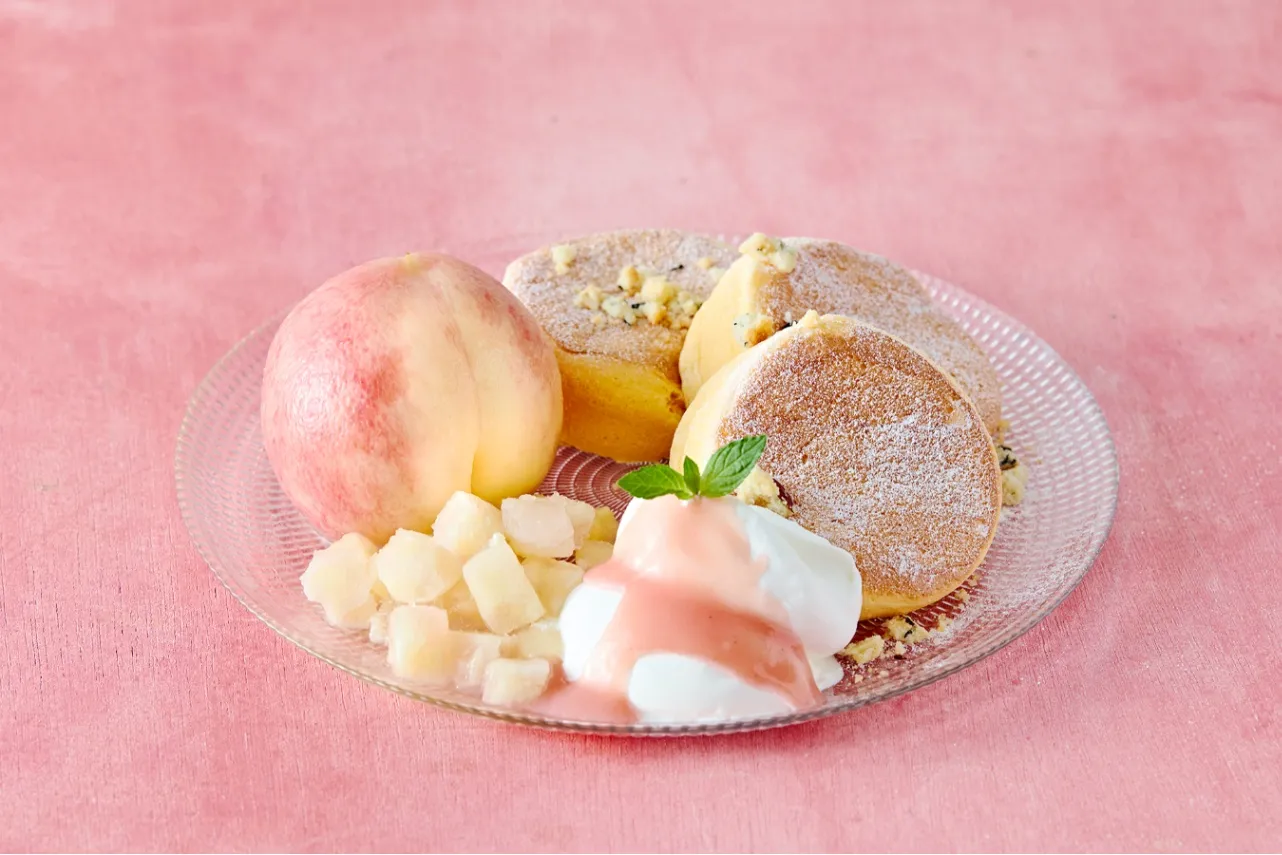 ▲「奇跡のパンケーキ まるごと白桃」
