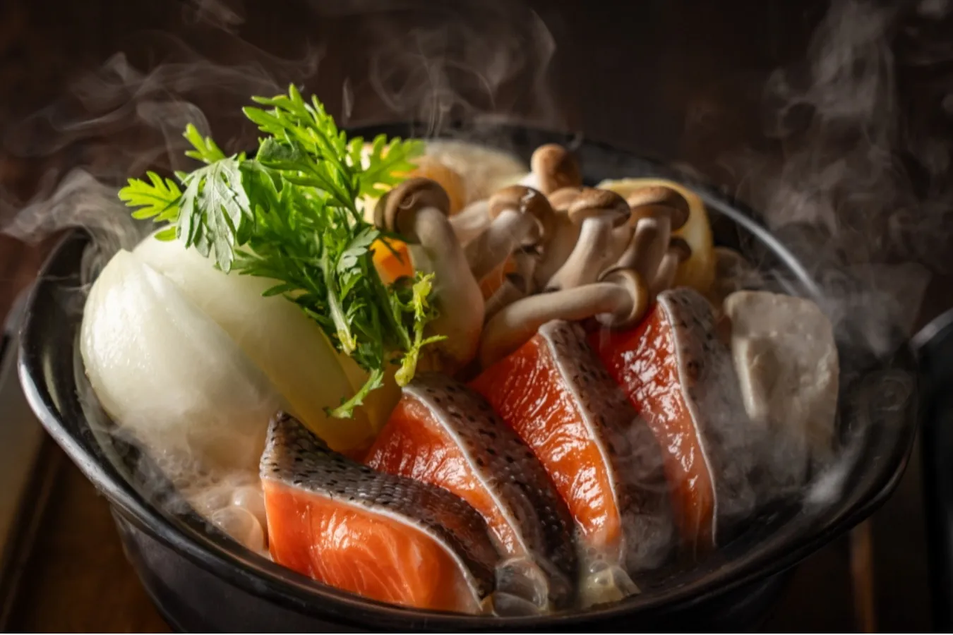 ▲「SALMON 豆乳鍋」