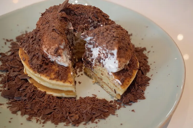ふかふかパンケーキに濃厚チョコかけ放題！鎌倉さんぽで絶対行きたい話題のカフェをレポート
