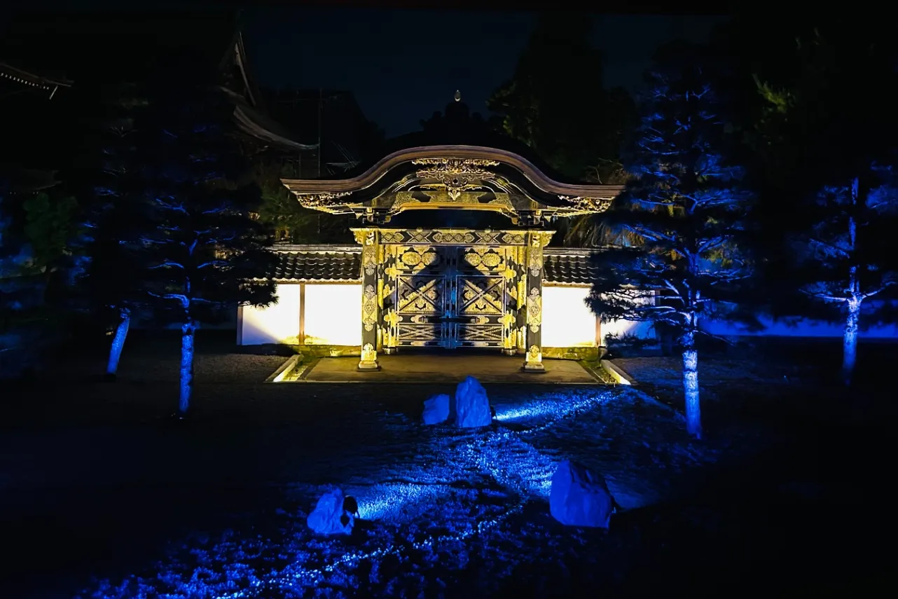 ▲唐門と庭園