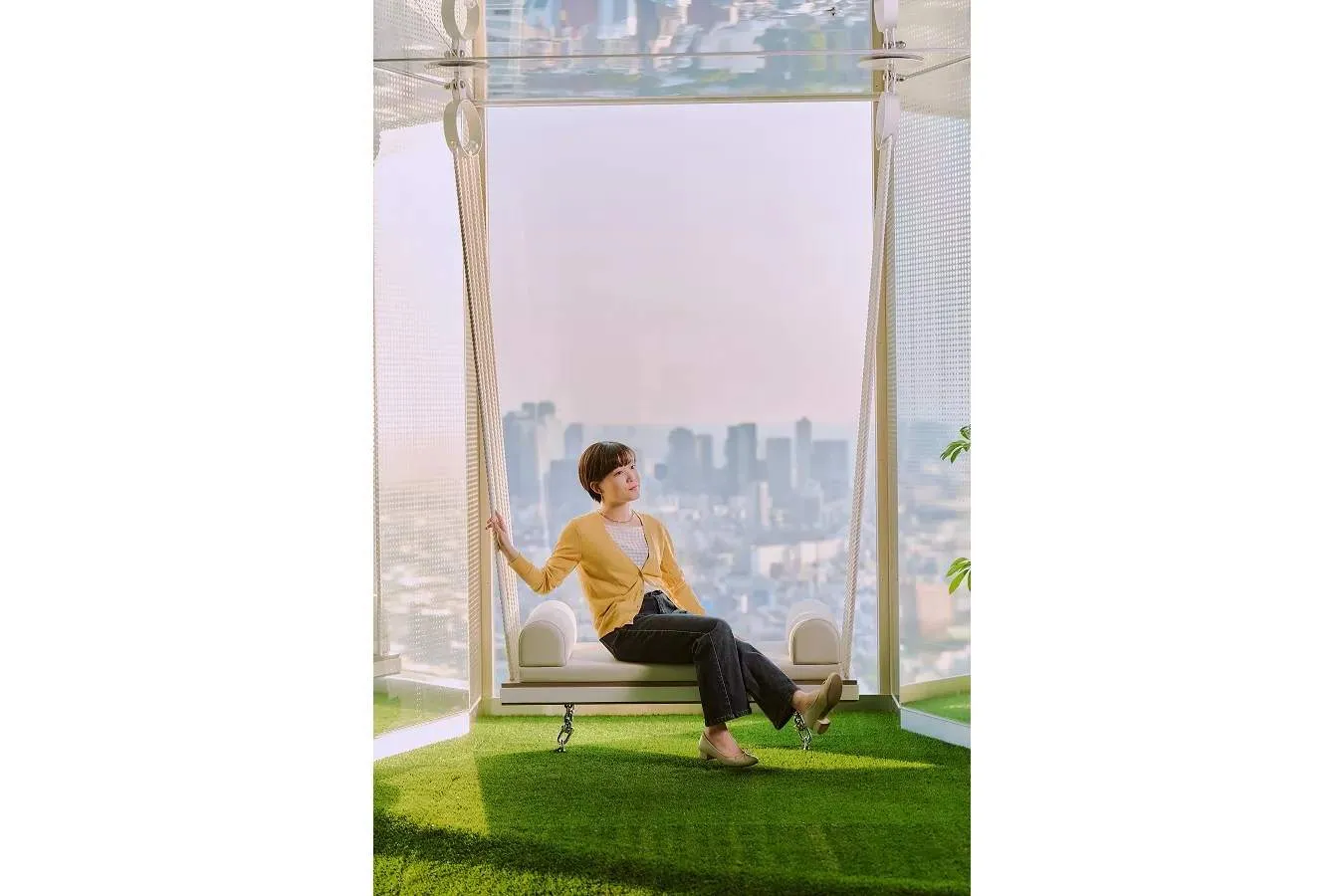 ▲ブランコ（写真提供：サンシャイン60展望台 てんぼうパーク）