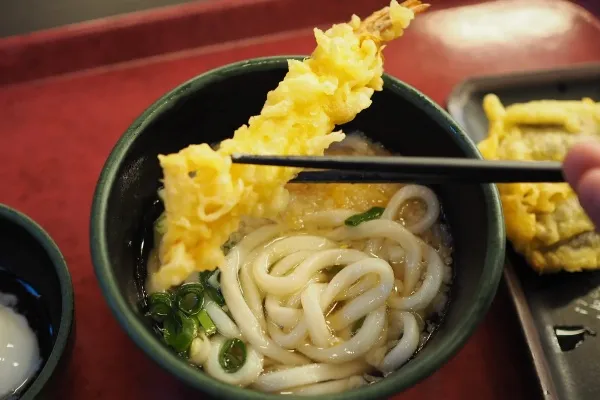 一般人も利用可！「国学院大学」の学食は個性派メニューがそろう穴場