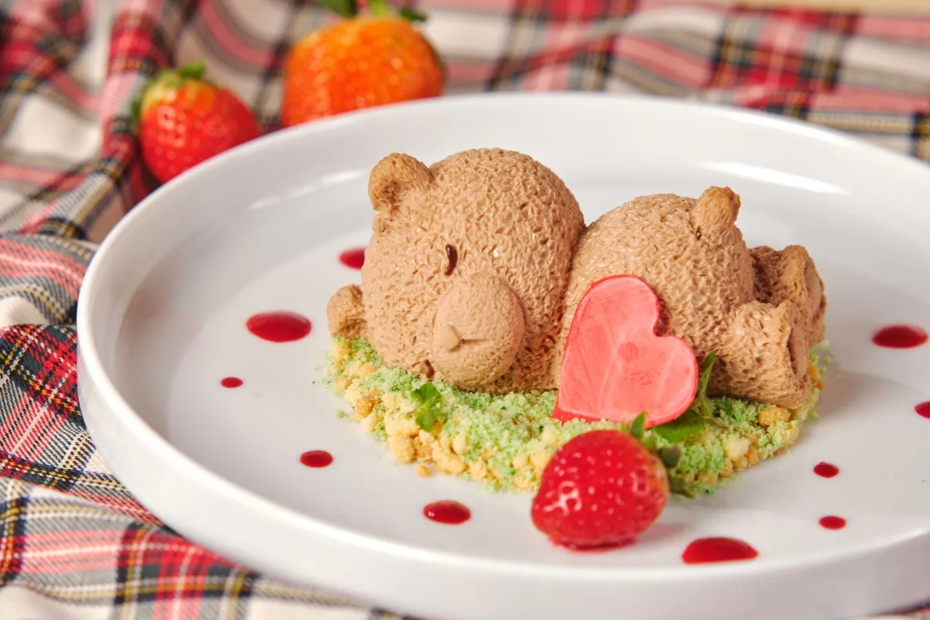 くまさんモチーフ×いちご×チョコレート”アフタヌーンティー！横浜の