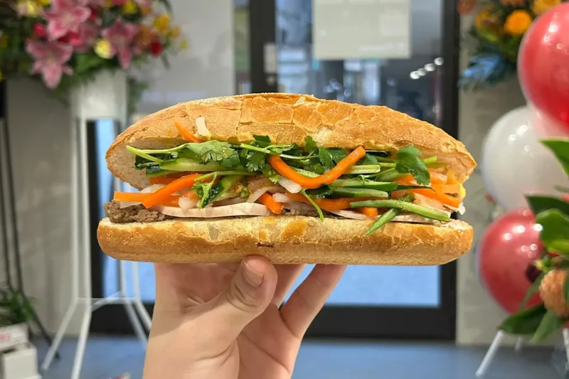 バインミー専門店「トウキョウ バインミー スタンド」赤坂見附にオープン