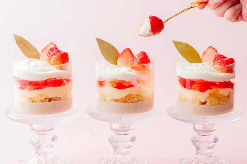 “苺尽くし”のスイーツが「パティスリーピネード」から登場！新作の苺パルフェも