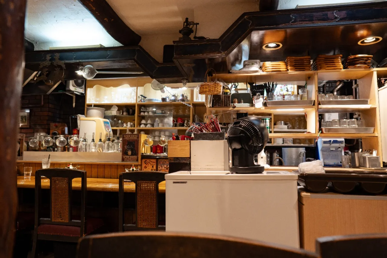 【閉店】イタリア人も感動した"ピザトースト発祥の店”!有楽町の老舗喫茶「珈琲館 紅鹿舎」_3509353