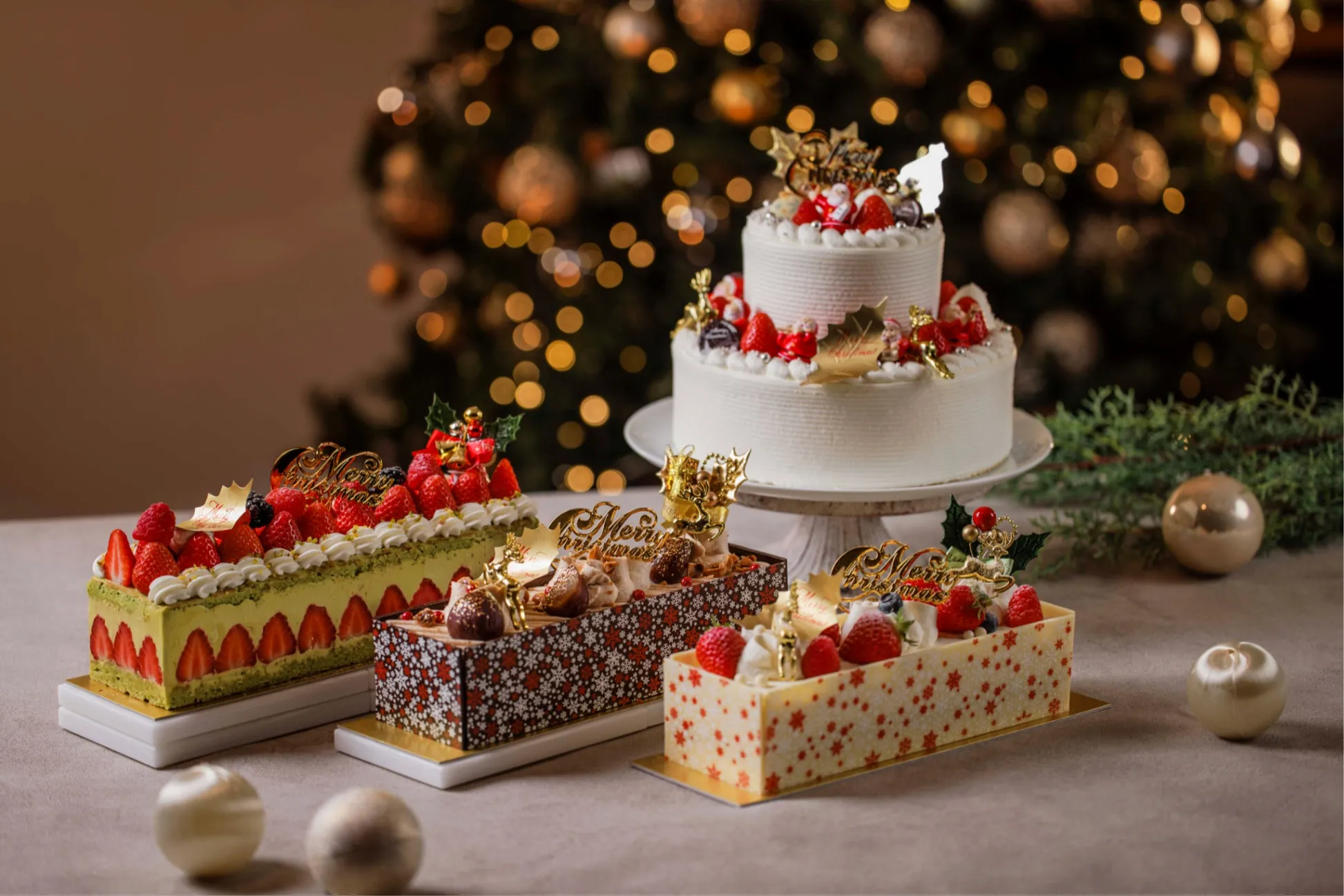 ウェスティンホテル東京の24年クリスマスケーキ！サンタを飾った2段