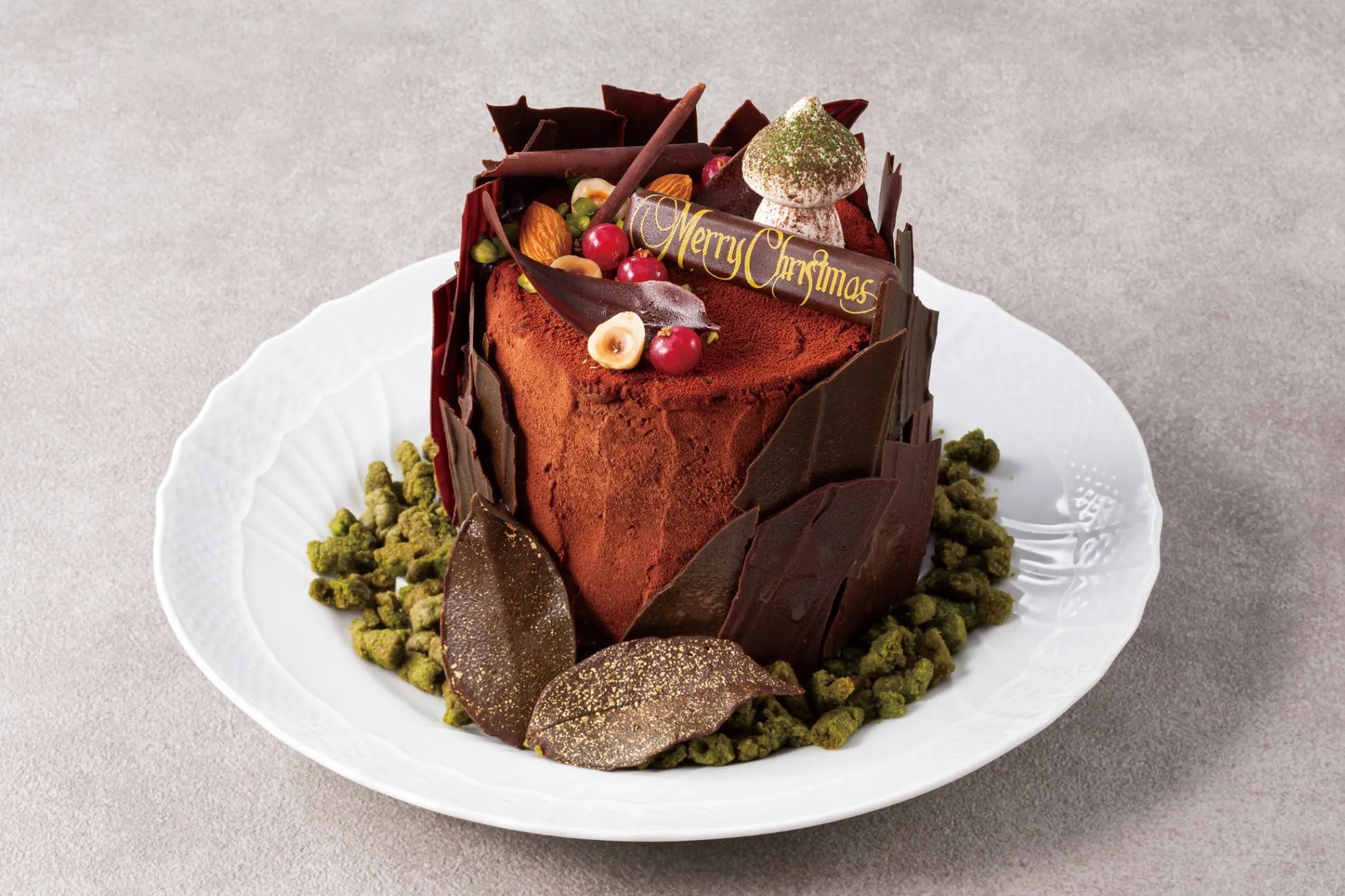 ローズホテル横浜のクリスマスケーキ！“切り株”に見立てたチョコケーキも