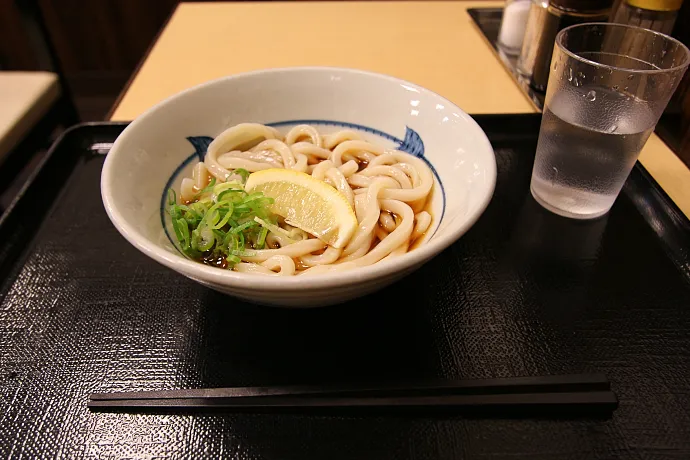 140円でまわる！山手線”ほぼ一周”改札内グルメツアー