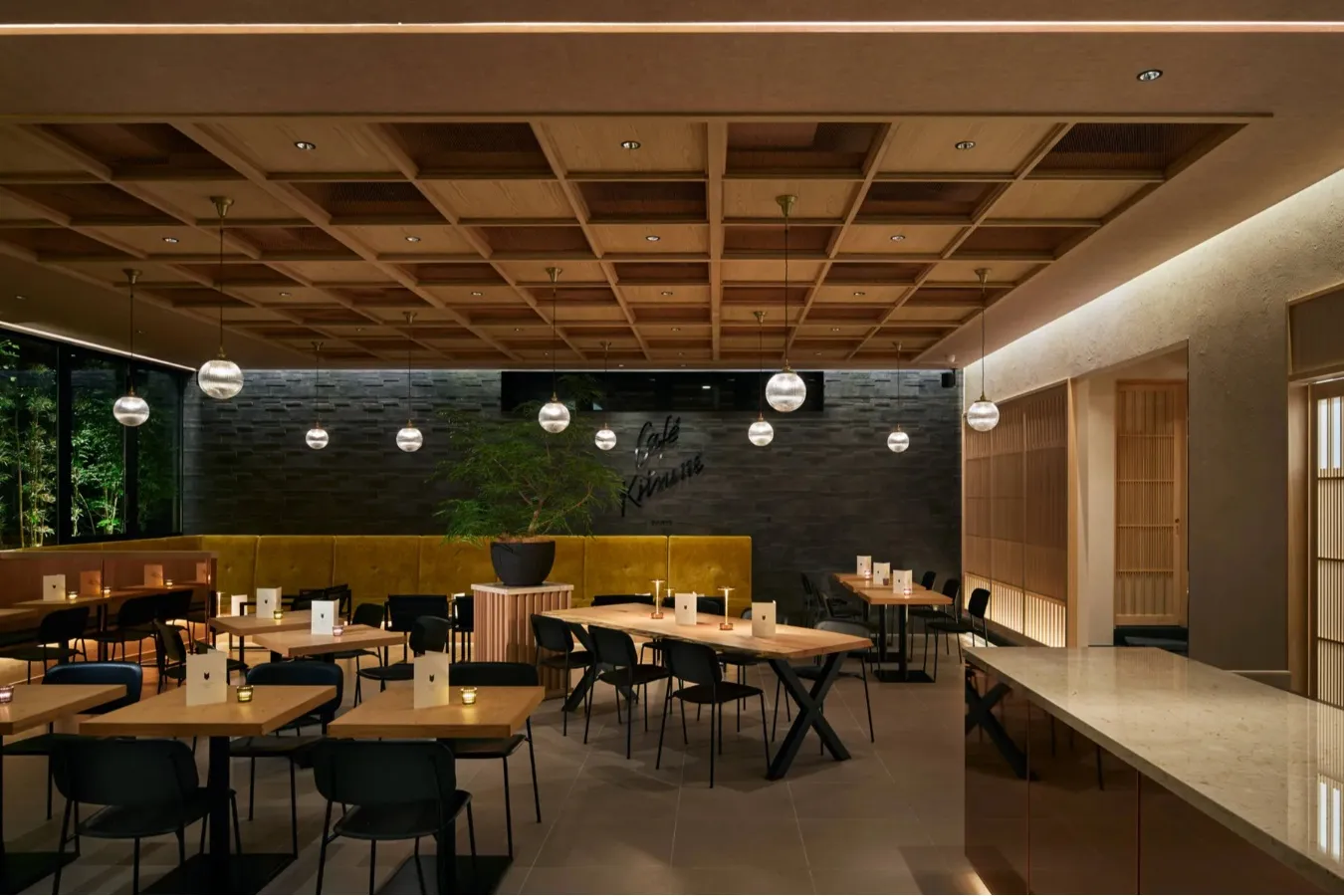 ▲Café Kitsuné Aoyama 内観