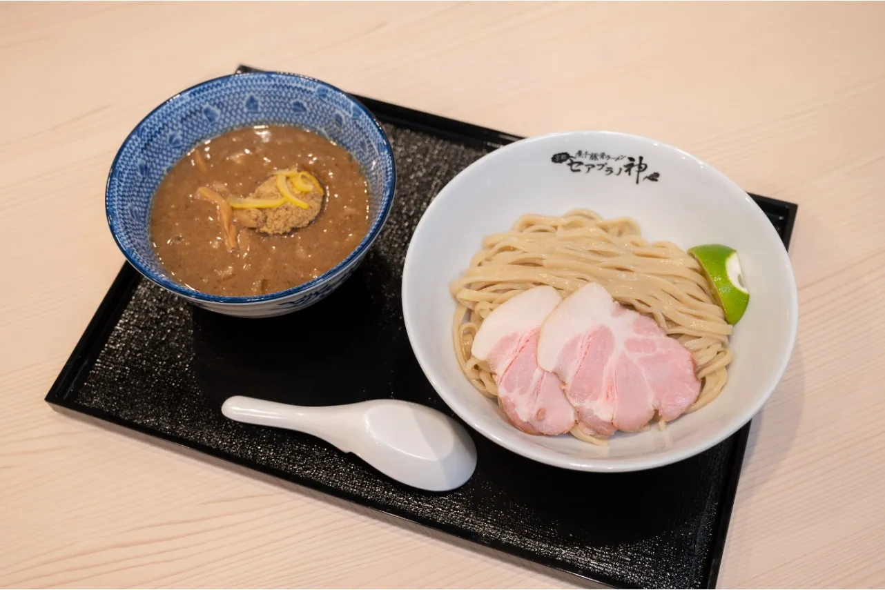 ▲「豚骨魚介つけ麺」