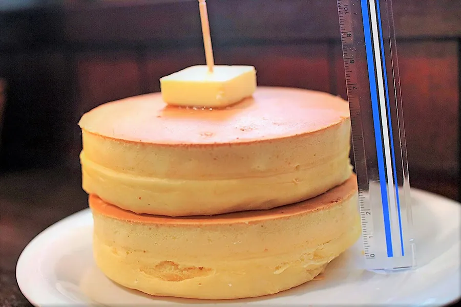 銅版で焼く極厚ホットケーキが話題！錦糸町のレトロ喫茶「ニット」へ_2108353