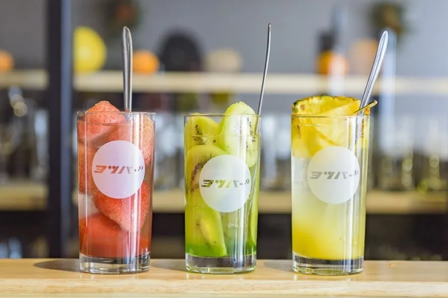 厚切り果実がゴロゴロ！老舗「フタバフルーツ」の“食べる”フルーツサワー専門店を知ってる？