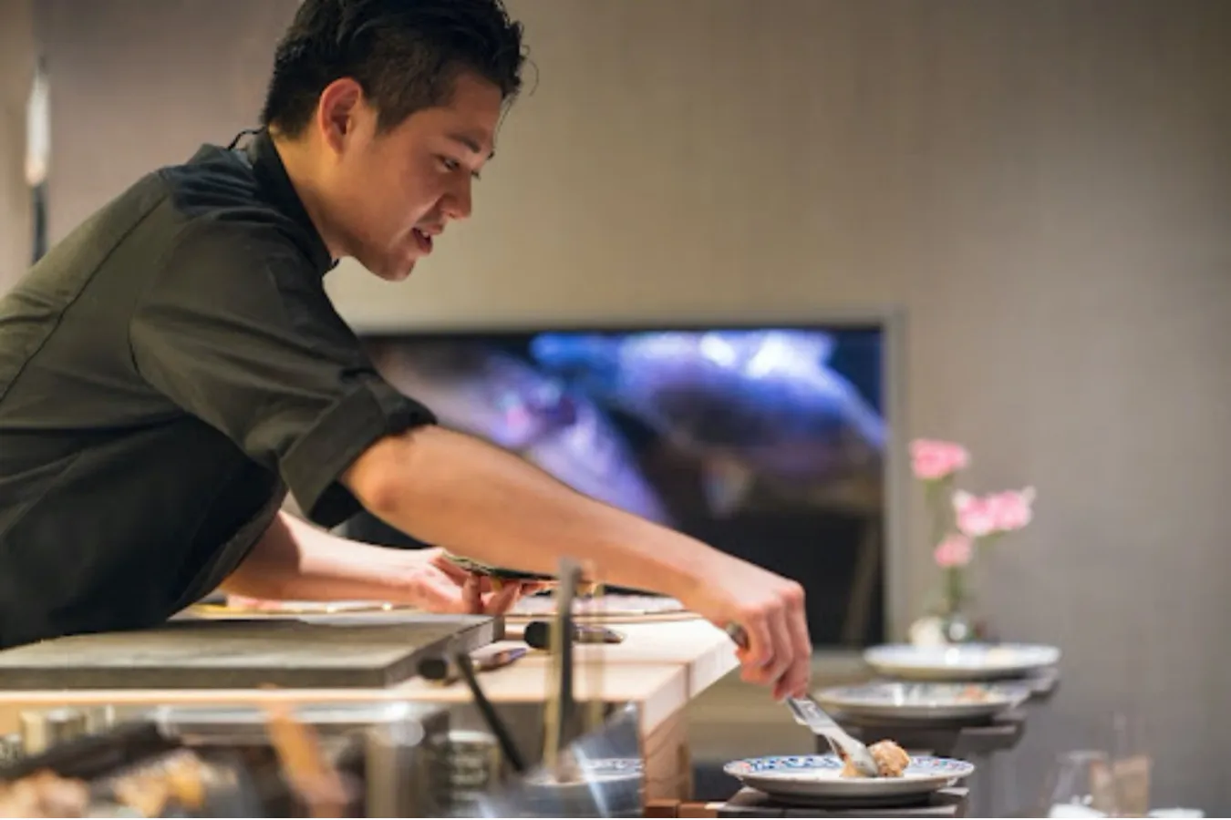 完全予約制!天然とらふぐコースを味わえる「人形町 喜見」オープン_650173