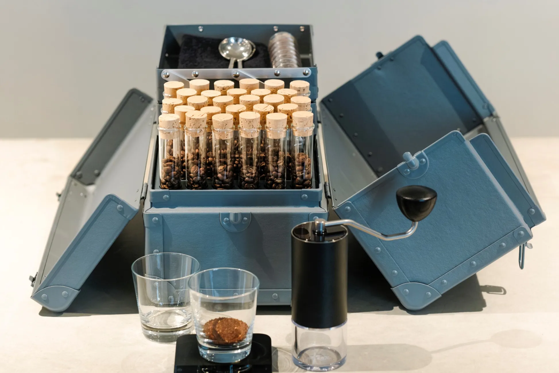 自分だけの究極のコーヒーが作れる「オガワコーヒーラボラトリー」、麻布台にオープン