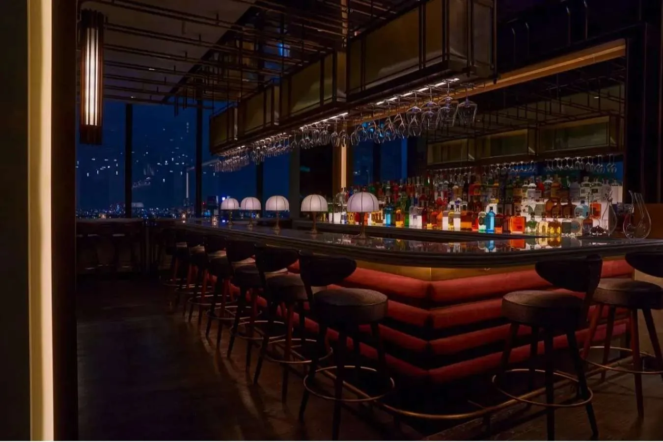 【新宿】夜デートにオススメのスポット8選！遅い時間でも楽しめる場所を紹介