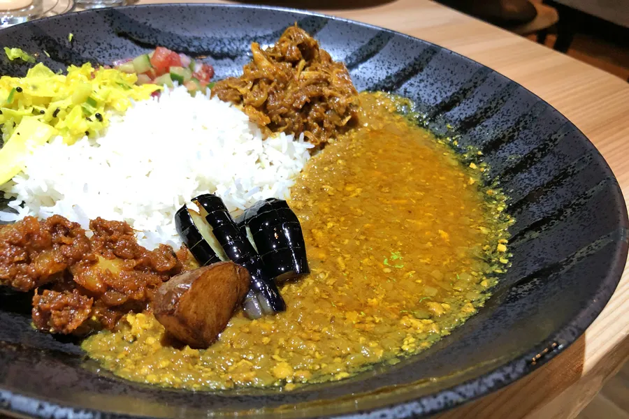 東京に上陸！大阪のスパイスカレー名店「WACCA」レポ