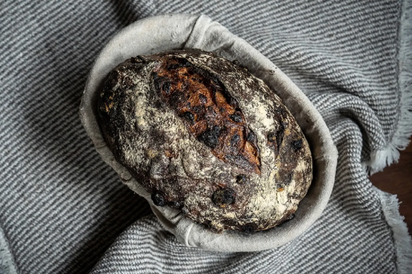 ▲ベーカリー「bank」のパンは「ease」同様、定番とも流行りとも違う大山氏ならではの味が特徴