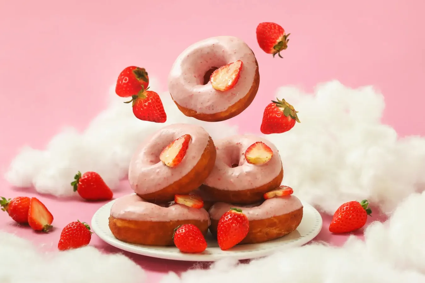▲「ふわとろ生ドーナツ　いちご」