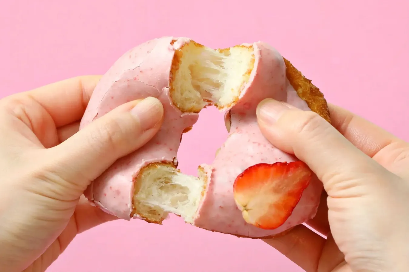 ▲「ふわとろ生ドーナツ　いちご」