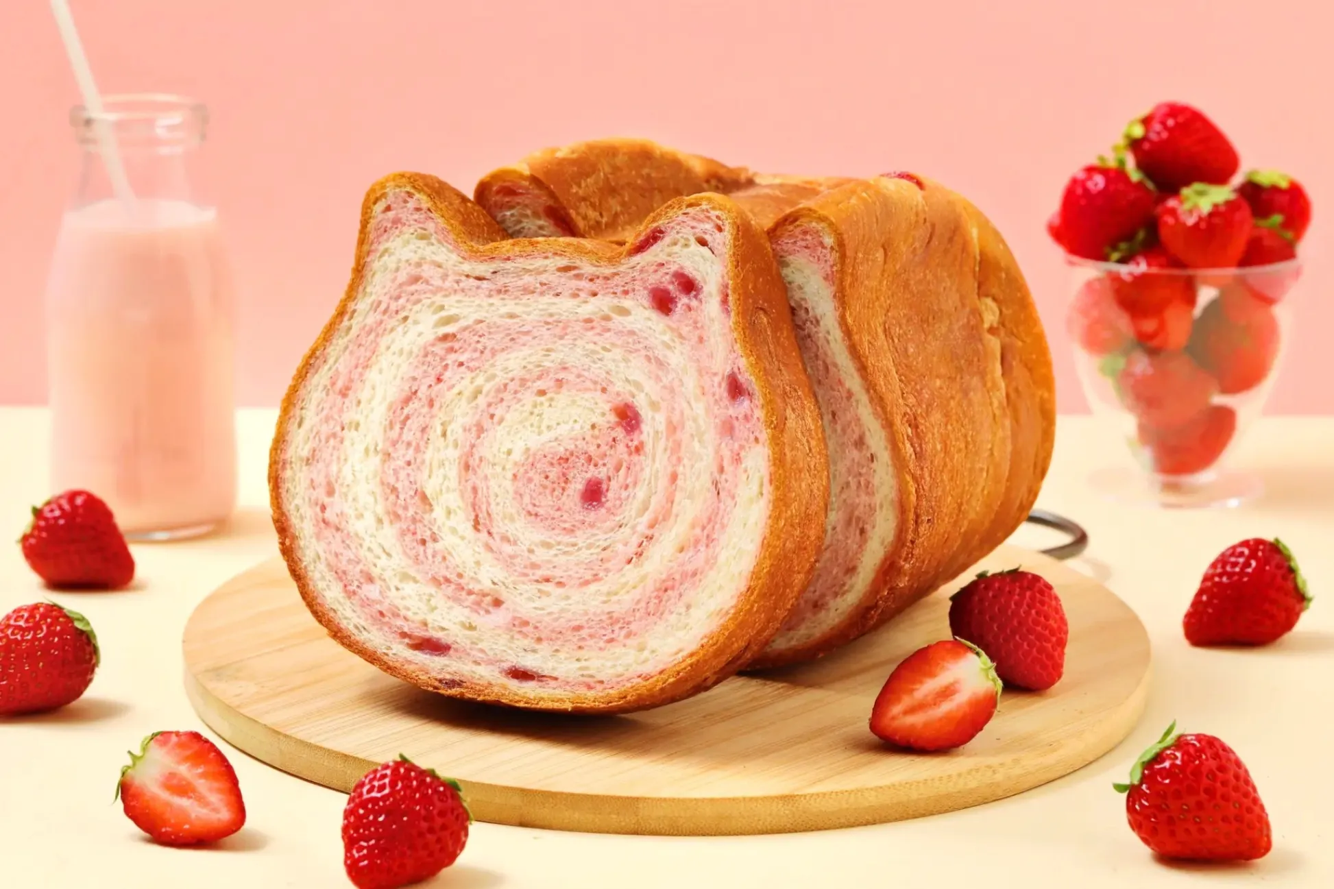 春限定のいちごを使った新商品！「ねこねこ」＆「ハートブレッドアンティーク」より登場