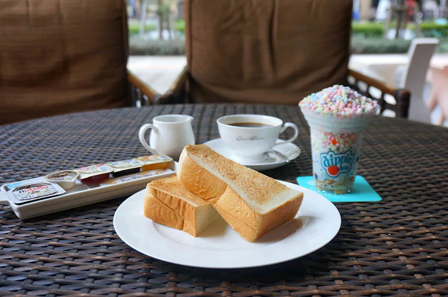 コーヒー1杯で厚切りトースト食べ放題！？お得すぎるモーニングを食べてきた